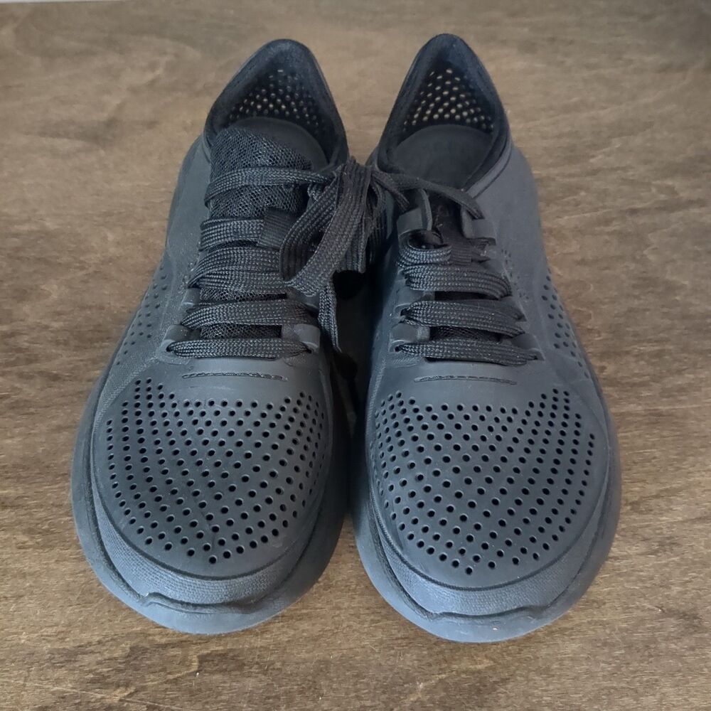 Crocs Black LiteRide Pacer Sneakers - Black - Size Mens 4 Womens 6